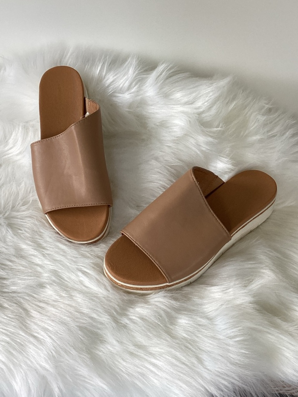 Classic Tan Slide Sandals - Comfortable Women’s Slip-Ons